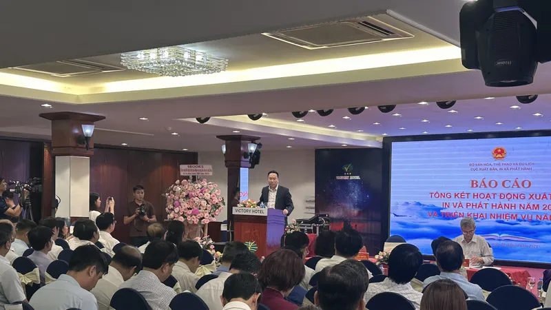 Ngành xuất bản cần quan tâm đào tạo bồi dưỡng nguồn biên tập viên
