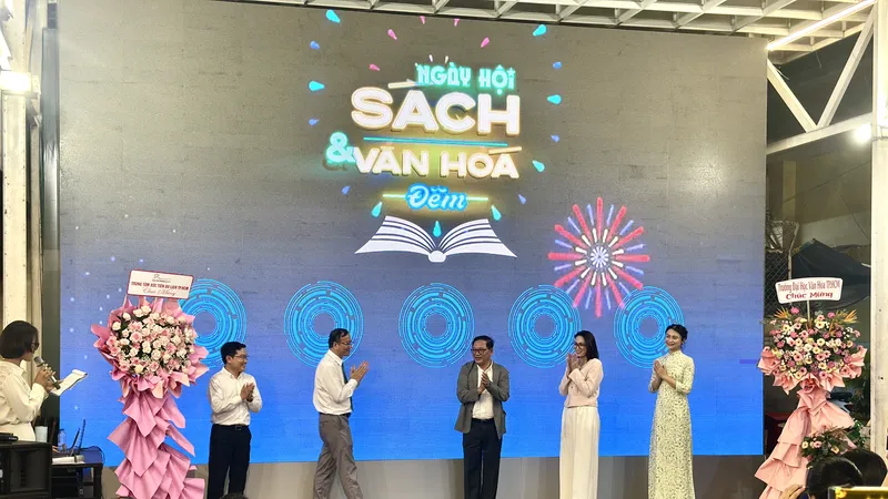 Khai mạc "Ngày hội sách và văn hóa đêm" tại Đường sách TPHCM