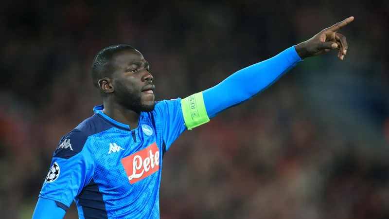 Koulibaly sợ bị thanh trừng nếu đến Juventus
