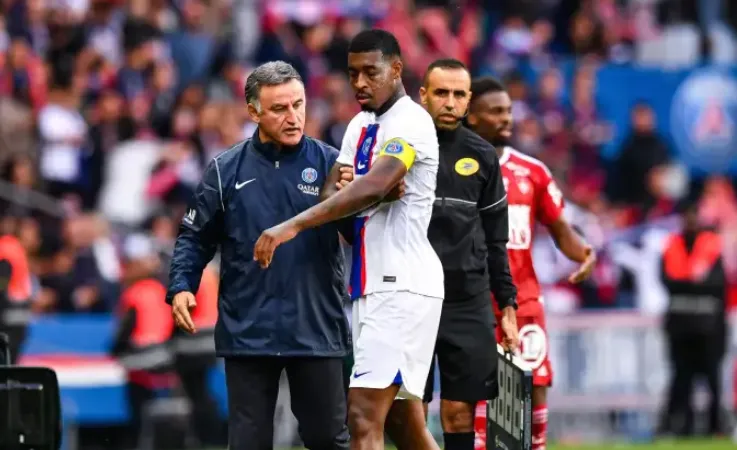 Kimpembe chấn thương khi PSG thắng Brest