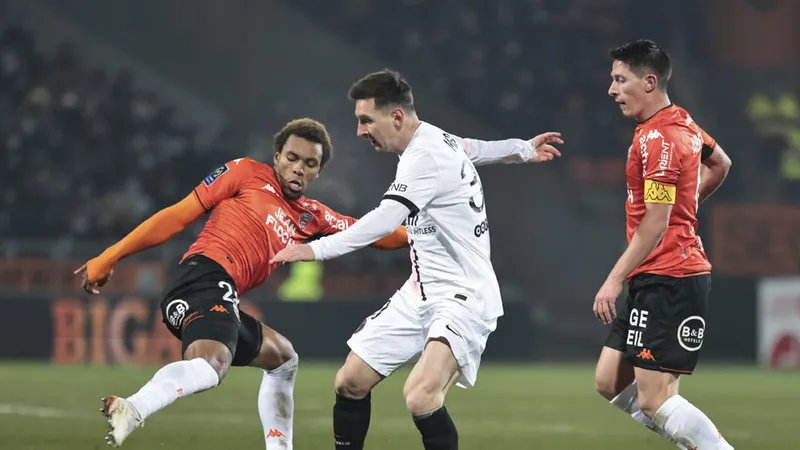 Messi chạm trán Lorient mùa trước