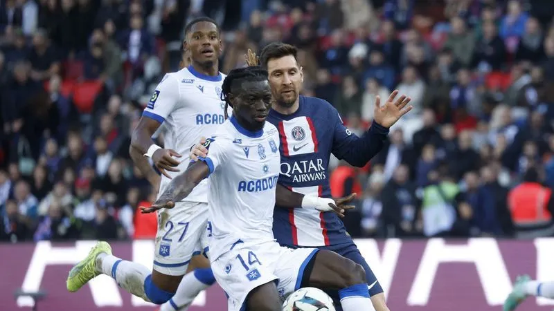 Messi vẫn cùng PSG tiếp đón Auxerre
