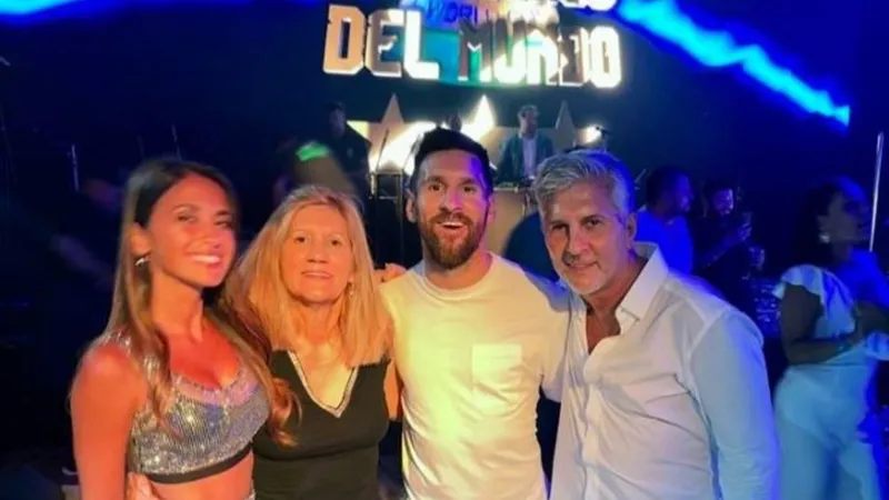Gia đình Messi tại hộp đêm