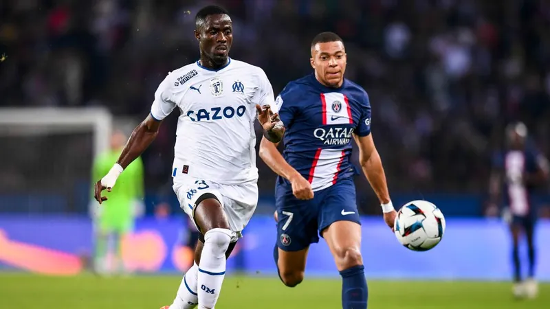 Mbappe sẽ giúp PSG trả nợ Marseille?
