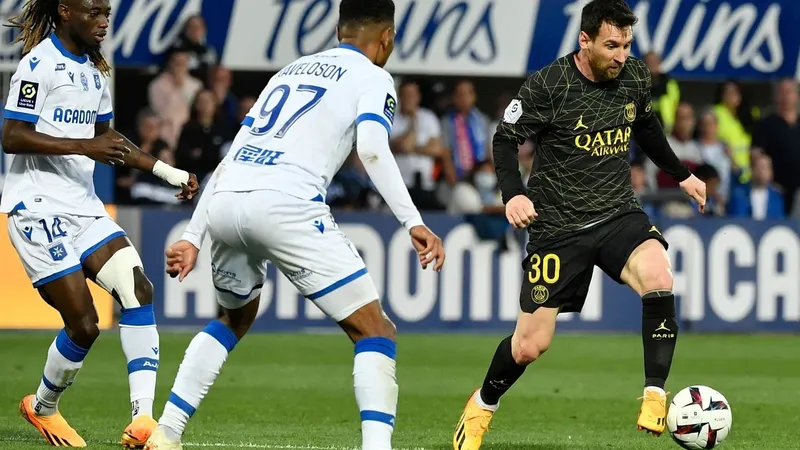 Messi trong trận thắng Auxerre