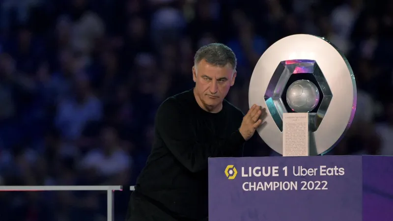 Christophe Galtier chia tay PSG