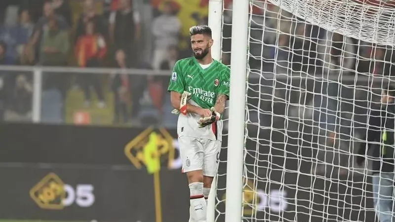 Thủ môn bất đắc dĩ Olivier Giroud