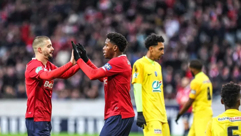 Lille thắng đội bóng hải ngoại Golden Lion đến 12-0!