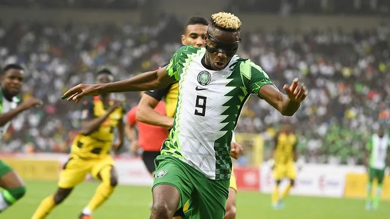 Victor Osimhen cùng các đồng đội chưa có phong độ tốt