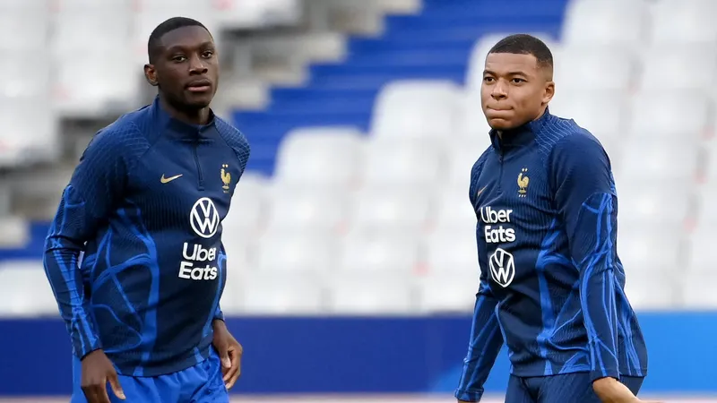 "Kolo Muani còn lâu mới thay thế được Mbappe!"