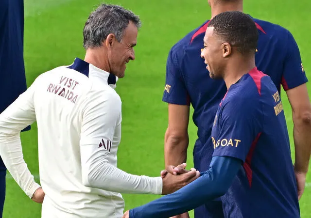 HLV Luis Enrique bất ngờ... tức giận vì Mbappe