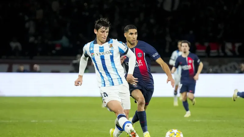 Le Normand vừa có dịp chạm trán PSG 
