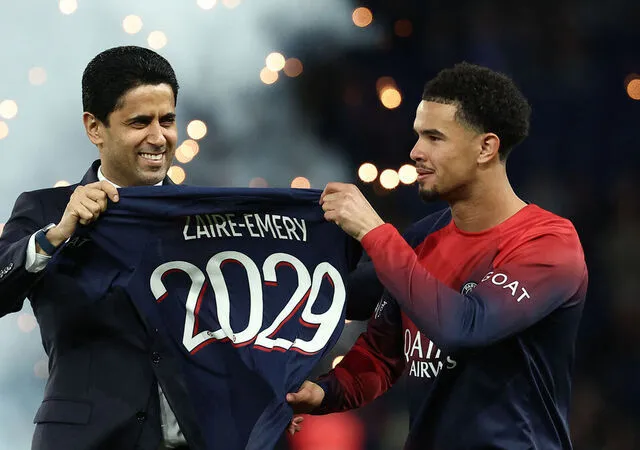 Paris Saint-Germain đã gia hạn hợp đồng thành công với Warren Zaire-Emery