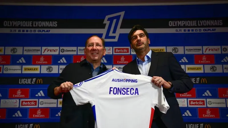 HLV Paulo Fonseca mới chỉ có 5 trận dẫn dắt Olympique Lyon
