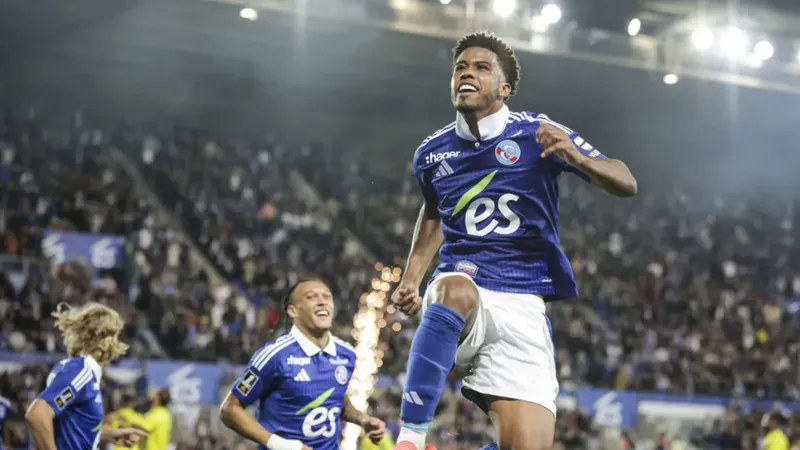 Andrey Santos, ngôi sao hàng đầu của Strasbourg được mượn từ Chelsea