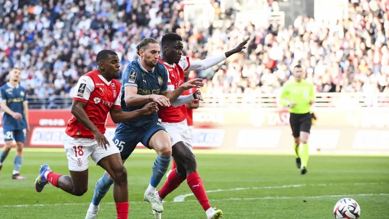 Rabiot cùng Marseille thất bại trước Reims