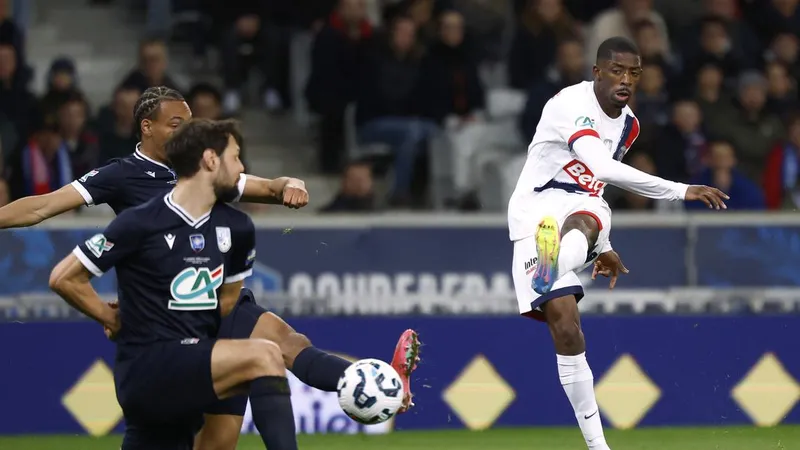 Ousmane Dembele góp công lớn giúp PSG ngược dòng đánh bại Dunkerque 4-2 tại Cúp Pháp vào đêm qua