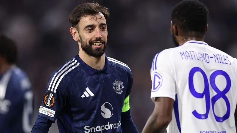 Bruno Fernandes cùng các đồng đội chuẩn bị tái đấu Lyon 
