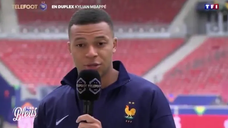 Mbappe tiết lộ vẫn giữ quan hệ tốt với các đồng đội cũ tại PSG. Ảnh: Telefoot