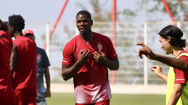 Paul Pogba có buổi tập đầu tiên tại Monaco. Ảnh: Getty Images