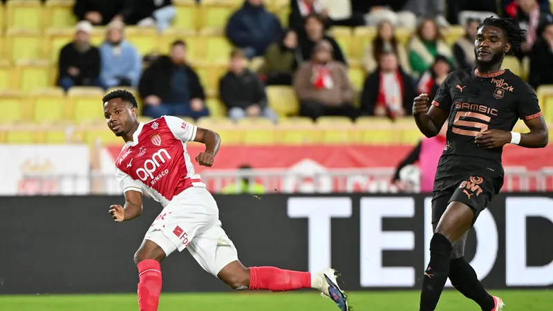 Ansu Fati ghi bàn vào lưới Rennes giúp Monaco trở lại với chiến thắng tại Ligue 1. Ảnh: ligue1.com