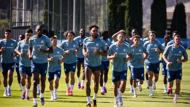 Marseille tập huấn giữa mùa giải vào thời điểm phong độ gặp khủng hoảng. Ảnh: Getty Images