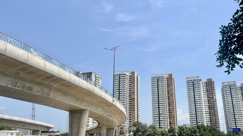 Temporary traffic rerouting implemented at An Phu Interchange