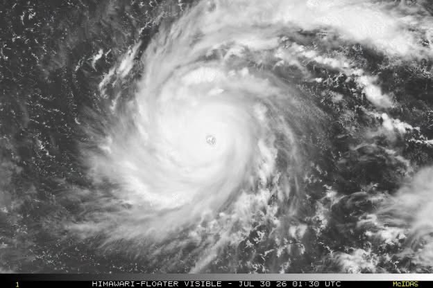 Super typhoon Dolphin shows no sign of affecting East Sea