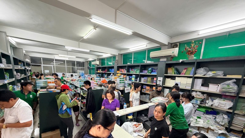 Surging demand prompts textbook restocking through September