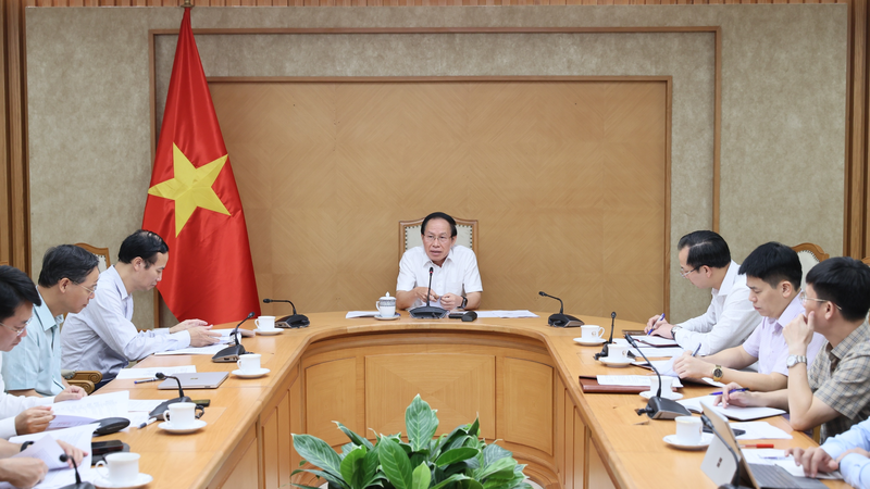 Deputy PM demands accountability over textbook shortages