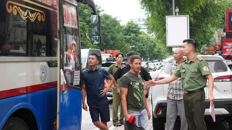 Ho Chi Minh City receives 42 Vietnamese citizens deported from US