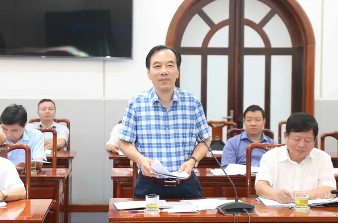An expert is participating in a social supervision and criticism session held by the Vietnam Fatherland Front 