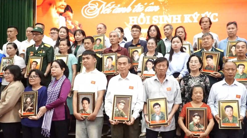 Restored photographs bring long awaited comfort to families of fallen soldiers