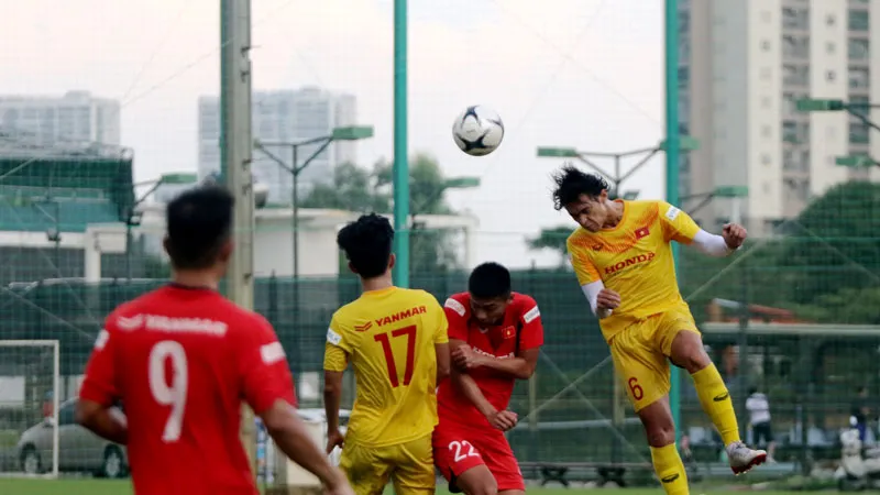 Các cầu thủ đang cố gắng thể hiện trong đợt tập trung ngắn ngày hiện nay