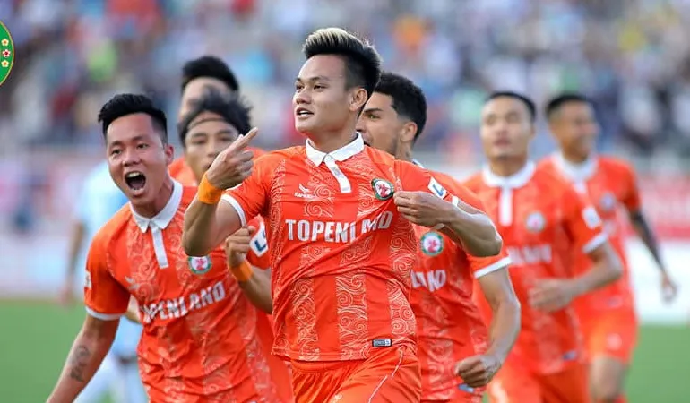 Topenland Bình Định đang thay nâng chất lực lượng trước mùa bóng 2022
