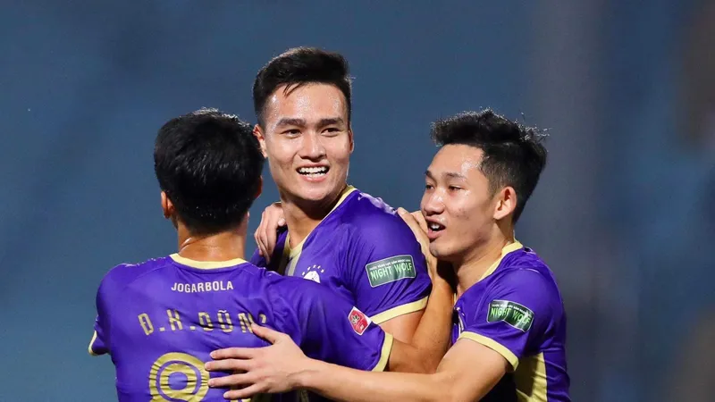 Bùi Hoàng Việt Anh trên đường trở thành tân binh của CAHN FC
