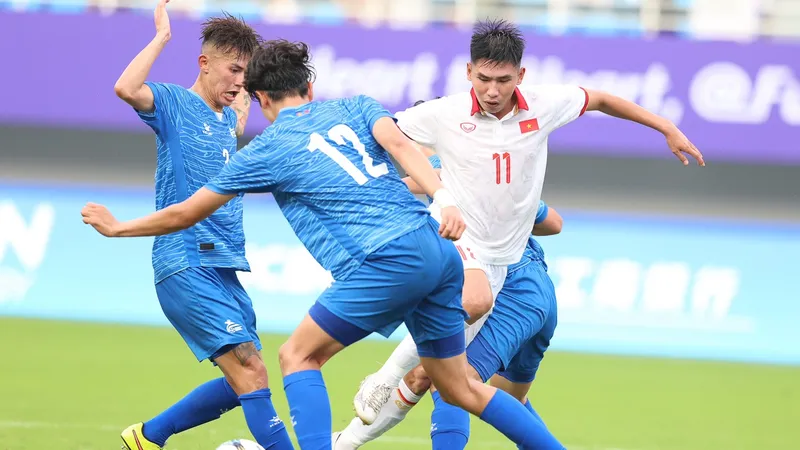 Olympic Việt Nam đã có màn khởi động bằng trận thắng 4-2 trước Olympic Mông Cổ