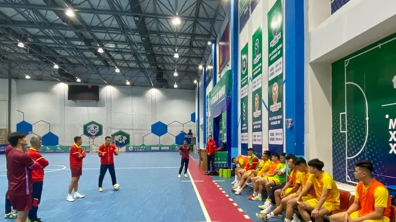 Đội tuyển futsal Việt Nam tại nhà thi đấu Buyant Ukhaa