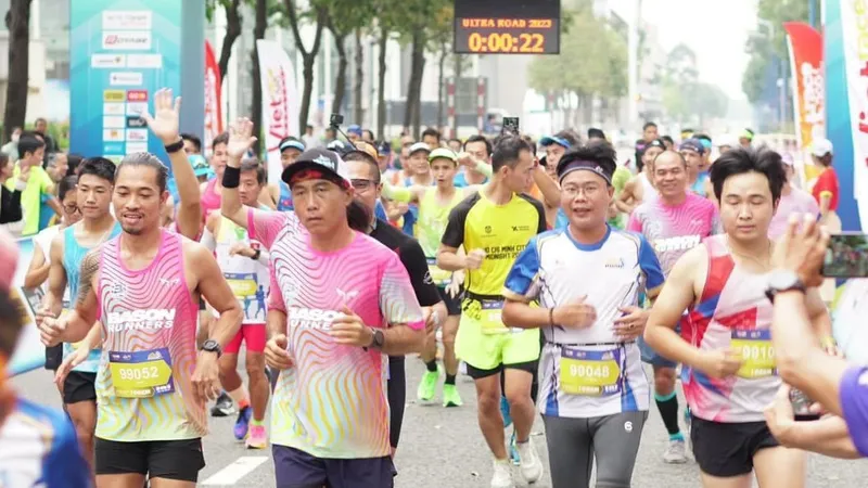 Hơn 1.400 VĐV đã tham gia tranh tài ở 5 cự ly