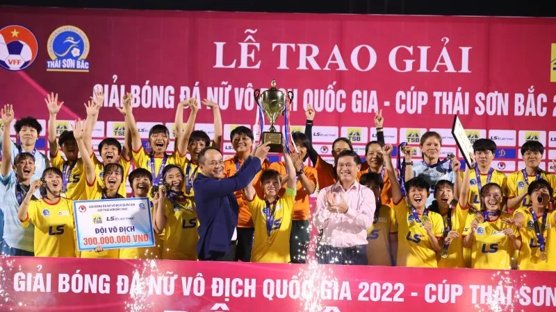 Đội tuyển nữ TPHCM I đang là đương kim vô địch giải cùng với nhiều kỷ lục