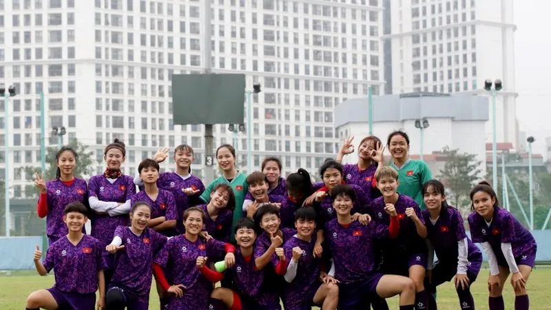 Đội tuyển U20 nữ Việt Nam tập luyện chuẩn bị cho VCK U20 nữ châu Á 2024