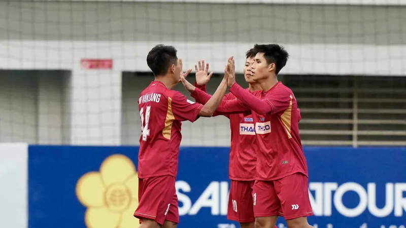 Đại học Văn Lang rộng cửa vào tứ kết sau trận thắng 3-1 trước ĐH TDTT Đà Nẵng