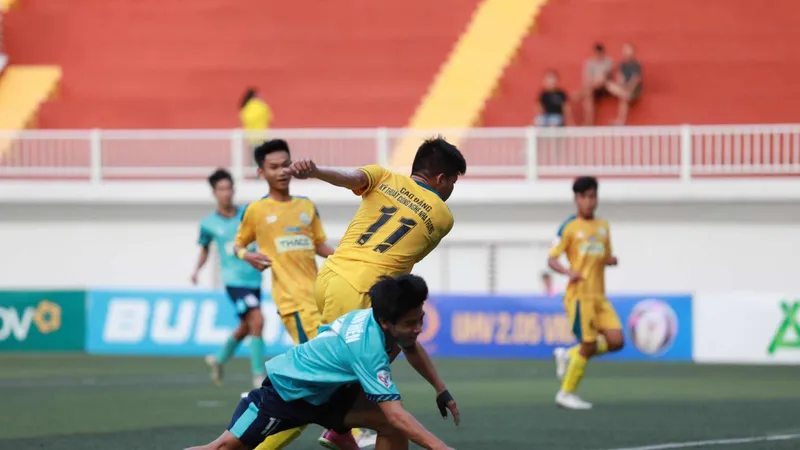 CĐ Kỹ thuật Công Nghệ Nha Trang giành chiến thắng áp đảo 4-0 trước ĐH Văn Hiến