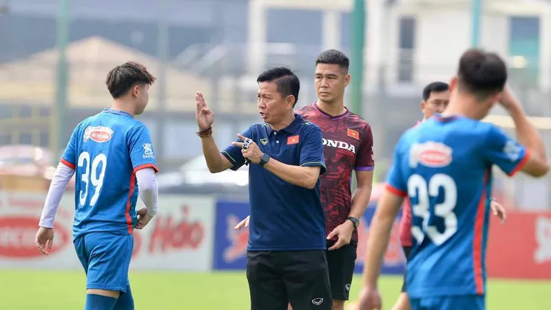 HLV Hoàng Anh Tuấn được xem là sáng giá để nắm đội U23 quốc gia thời kỳ "hậu Troussier"