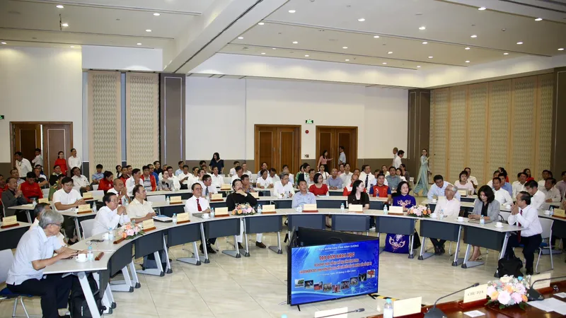 Các đại biểu tham dự Hội thảo. 