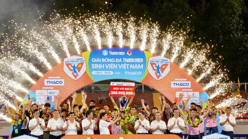 Trường Đại học Sư phạm TDTT TPHCM đăng quang ngôi vô địch ở mùa giải 2024