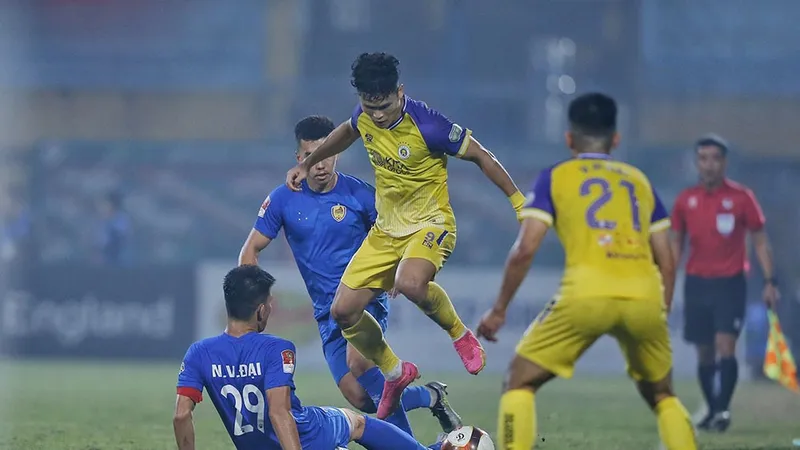Cuộc so tài ở trận lượt đi với chiến thắng 3-1 nghiêng về Hà Nội FC