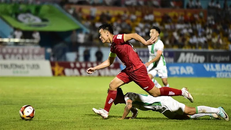 PVF và Bình Phước đang tranh đua vị trí Á quân giải hạng Nhất mùa này