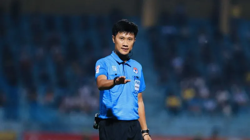 Trọng tài Nguyễn Mạnh Hải