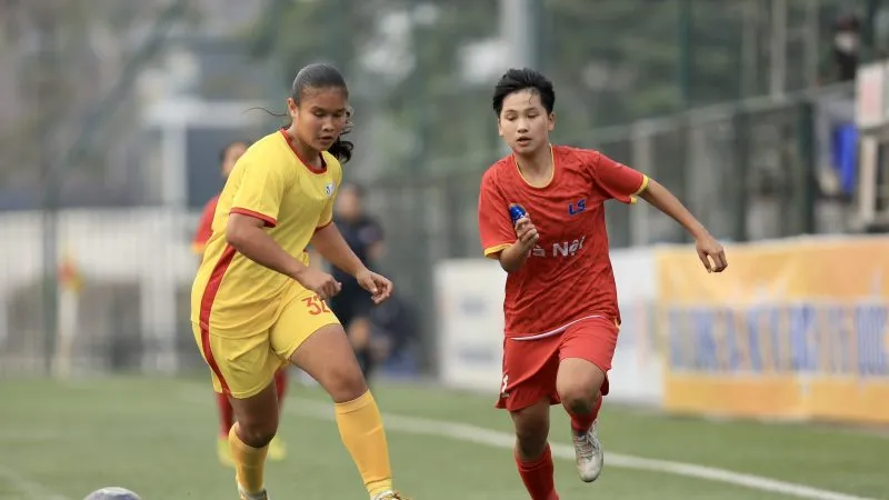 Cuộc so tài giữa đội U16 nữ TPHCM và Hà Nội ở mùa giải trước
